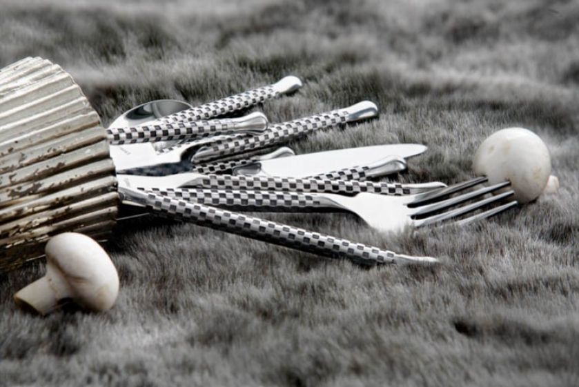 Kolekcja Tunis, sztućce ze stali chromo-niklowej. Za jednoosobowy komplet zapłacimy 99 zł. ALMIDECOR