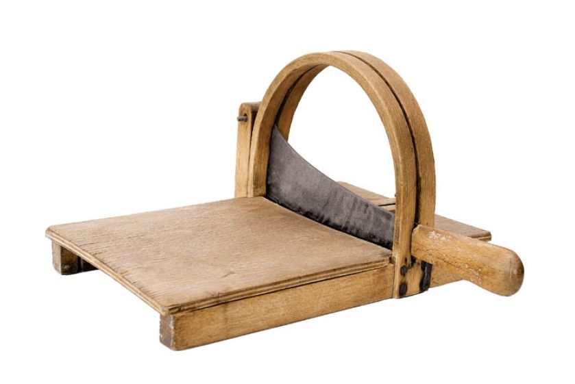 Krajalnica do chleba, okres międzywojenny, Muzeum chleba w Radzionkowie, fot. Timemachine