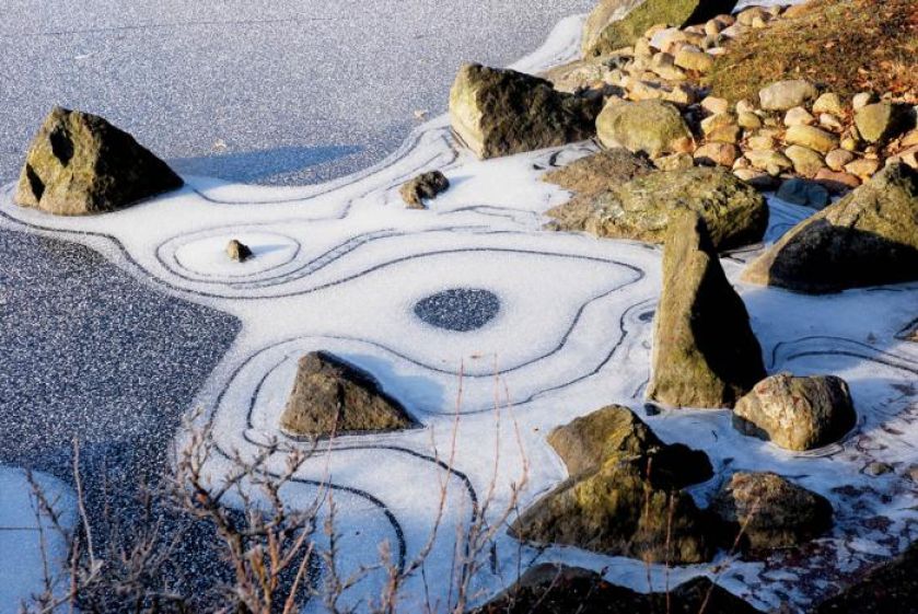 Ogród jak dzieło sztuki. Ogród japoński pod śniegiem