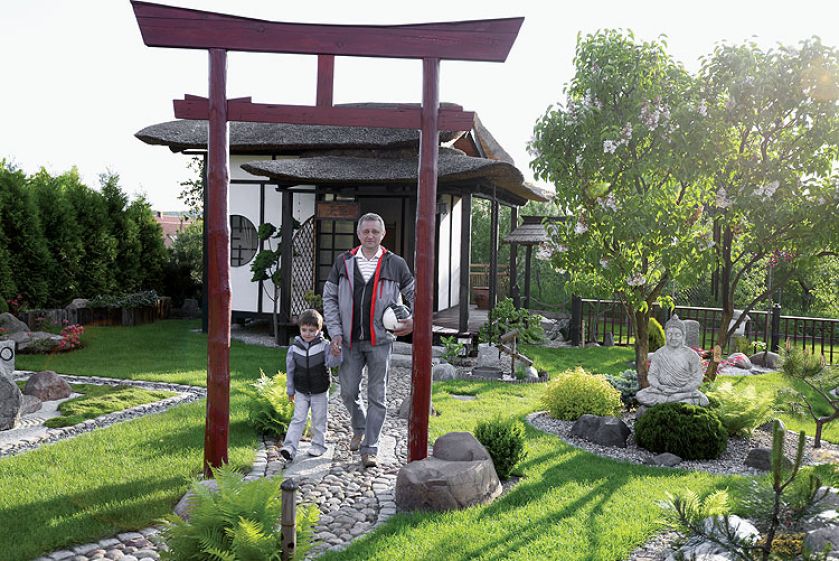 Ogród japoński - pomysł nie jest dla narwańców. Potrzeba mnóstwo cierpliwości, by rzecz doprowadzić do końca.