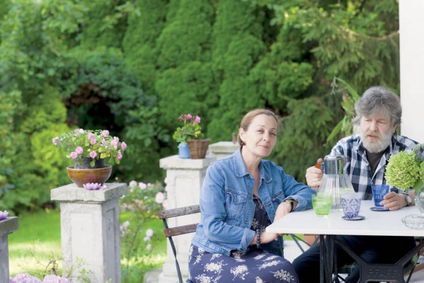 Prowadzą warszawską knajpę Antrakt przy Teatrze Wielkim.