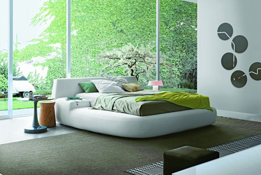 Big Bed/ Polfirm. Sypialnia jak z filmu: 20 romantycznych inspiracji