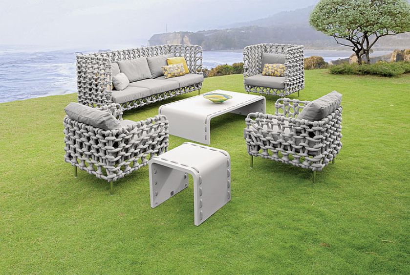 Kenneth Cobonpue i jego rattanowe meble