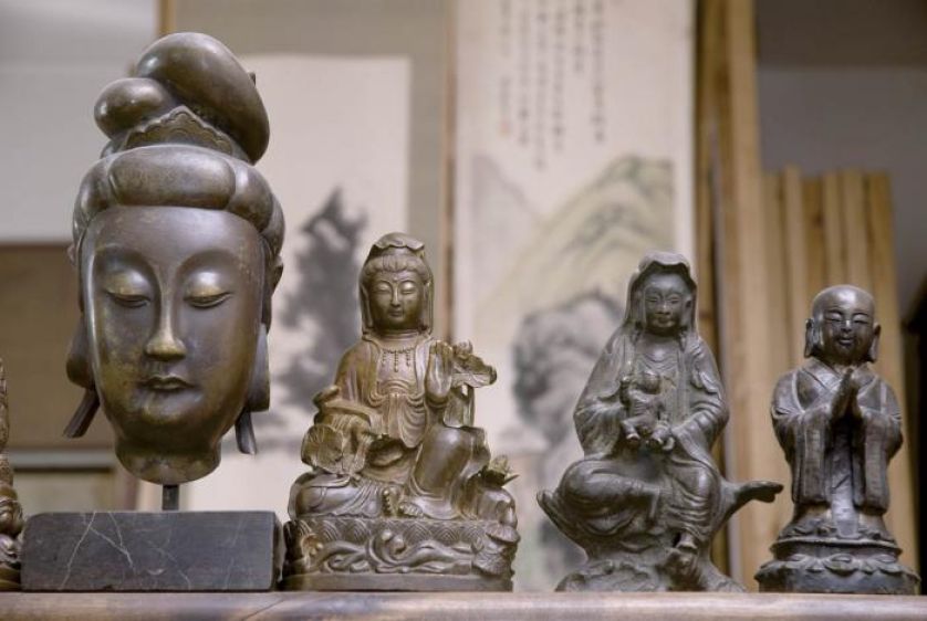 Orientalne posążki. Słabość do Dalekiego Wschodu