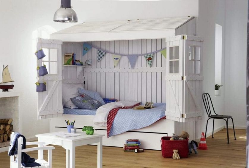 domek do pokoju dziecka miejsce do spania i zabawy
