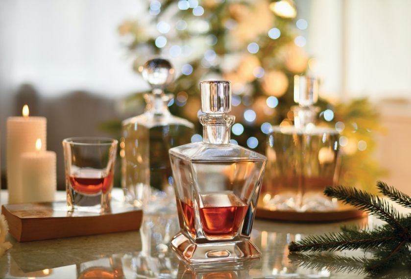 karafka i szklaneczki do whisky