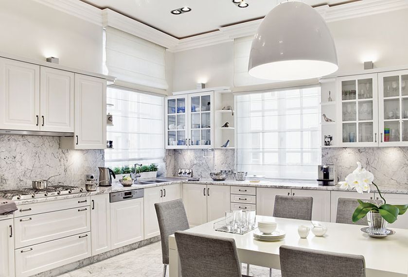 Prosta i elegancka. Nowoczesny pałac