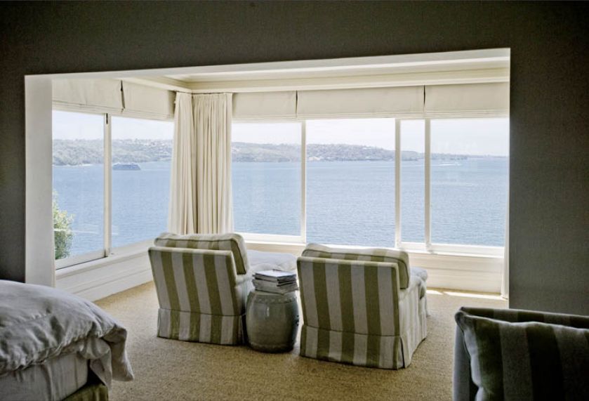 Z domu Danny’ego i Margaret roztacza się widok na australijskie wybrzeże. Urządzony jest jak amerykański beach-house.