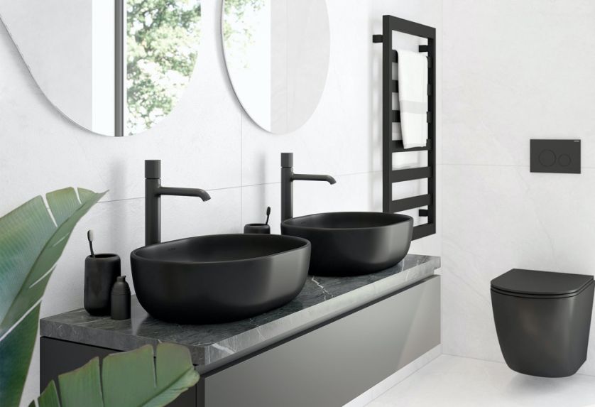 Czarna ceramika i baterie łazienkowe