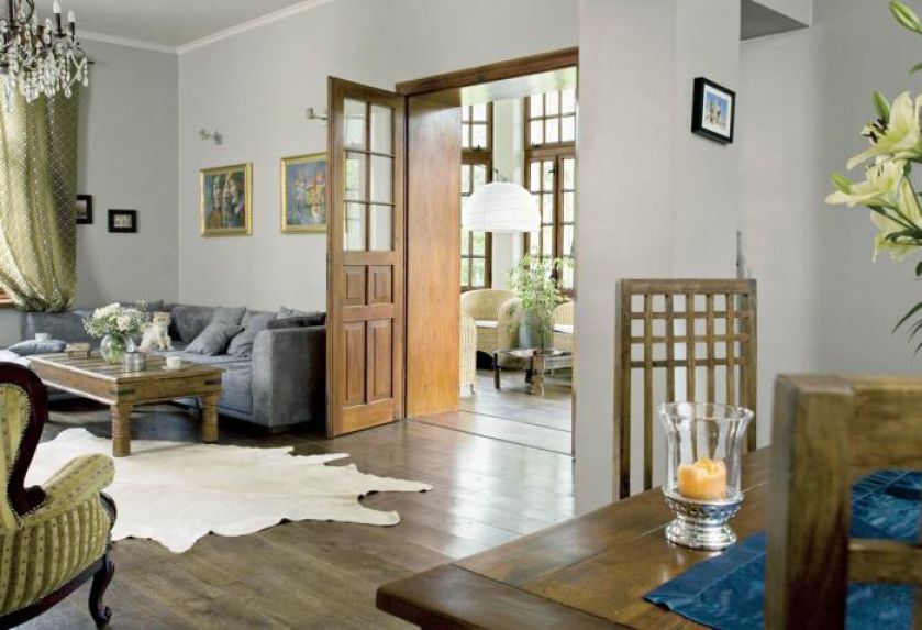 Jak Marta i Marcin zamieszkali w dworku znanym z Czterech pancernych .