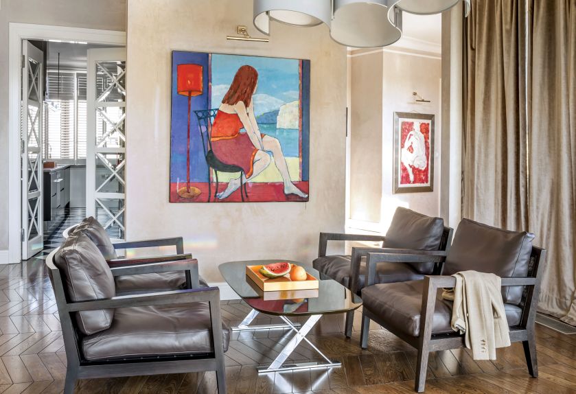 Na ścianach sporo polskiego malarstwa m.on. Nowosielski i Olbiński, ale też Francuz Philippe Pasqua.