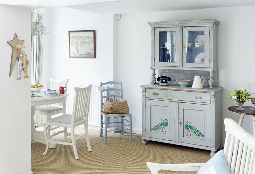 Płochliwy, krzykliwy, z wachlarzem bajecznych pi oacute r na ogonie i zawadiackim czubkiem na głowie. O tym,