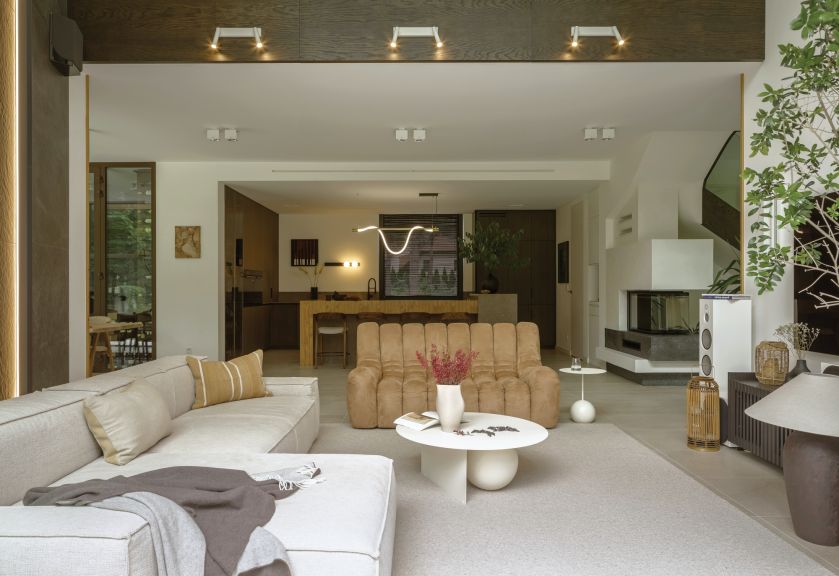 przytulny minimalizm w domu pod Warszawą