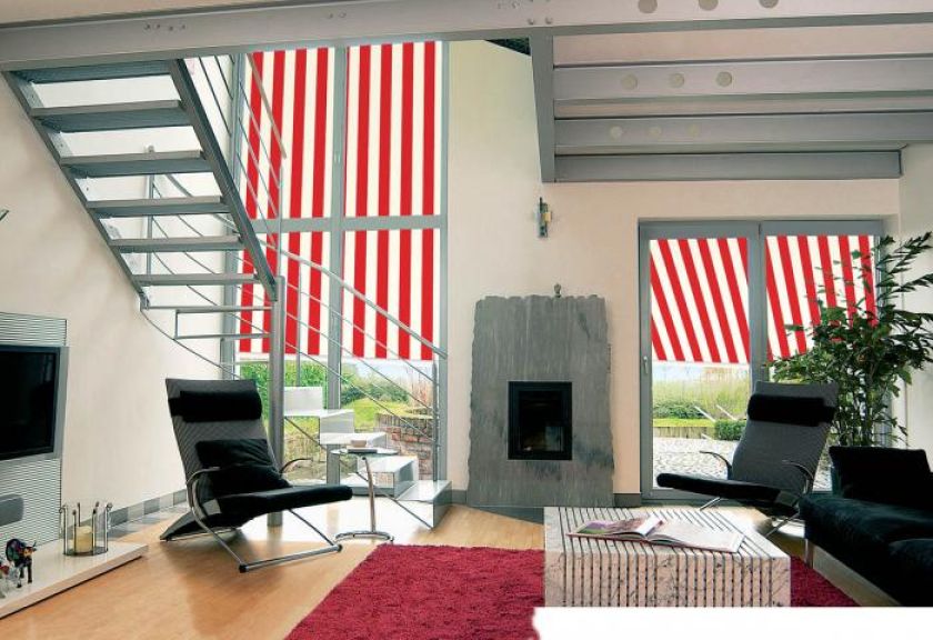 Mają zagwarantować nie tylko przyjemny cień, ale i pasować do elewacji budynku. Konstrukcję zrobiono z