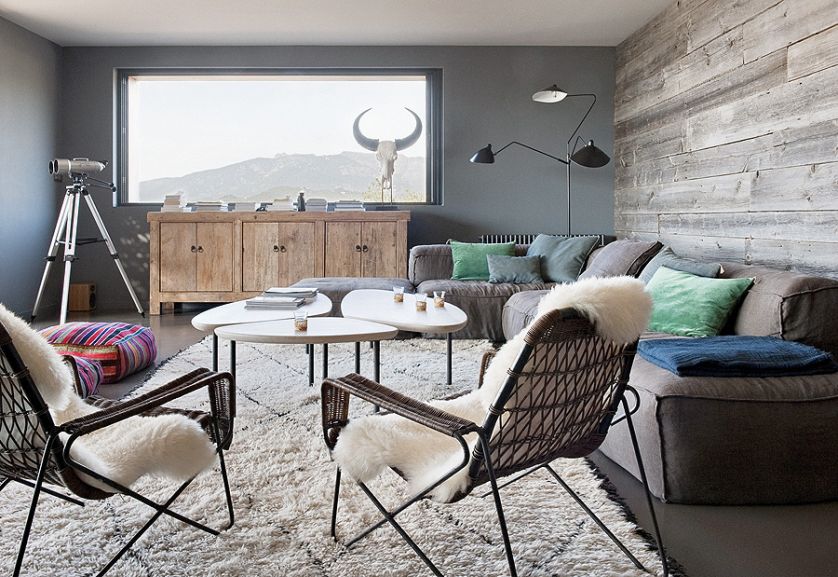 Jacques, fotograf mody ciągle w podróży, wymyślał ten dom latami. Z odwiedzanych miejsc przywoził nie tylko wspomnienia.