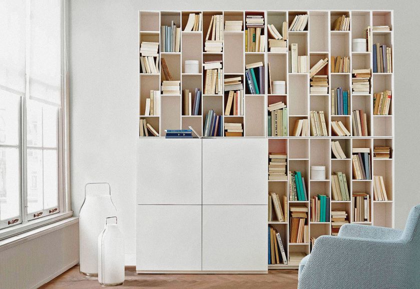 BOOK LOOK, lakierowany na wysoki połysk, 3075 euro, LIGNE ROSET, galeria-wnetrza.pl