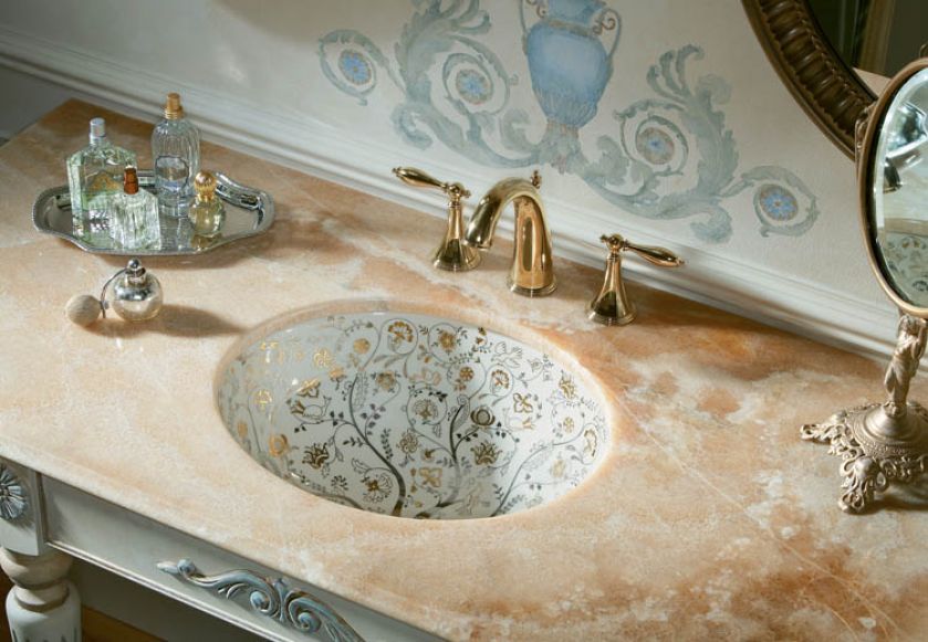 Ceramiczna umywalka ze stylową baterią