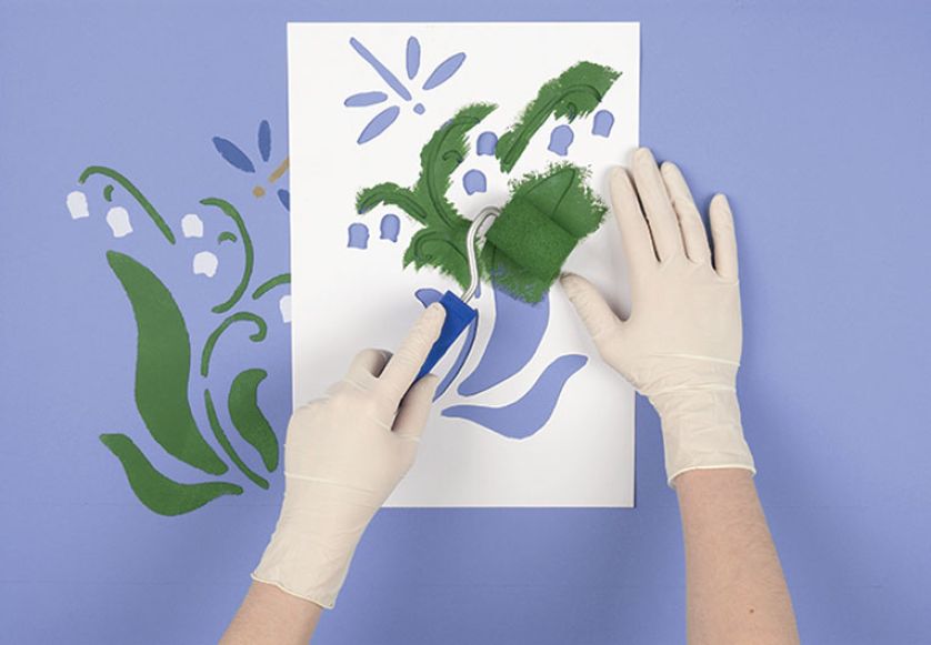 Bordiurę tworzyć będą lustrzane odbicia wzoru - na zmianę - jeden element niżej, drugi ciut wyżej.