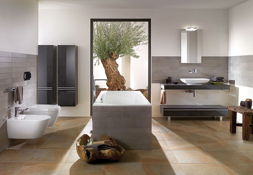 Ceramika Subway (w.c. 1945 zł), meble Shape (ławka 3200 zł, wanna My art 4240 zł). villeroy boch