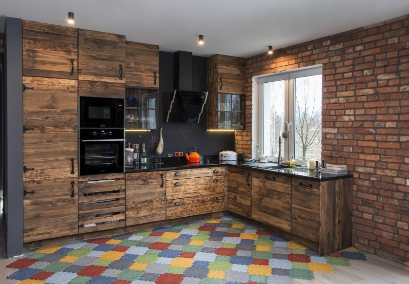 szafki kuchenne ze starego drewna