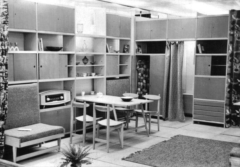 Pierwsza meblościanka. Zdjęcie: archiwum rodzinne