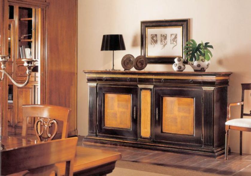 Komoda z kolekcji Antichi decori (4745 euro). MAV