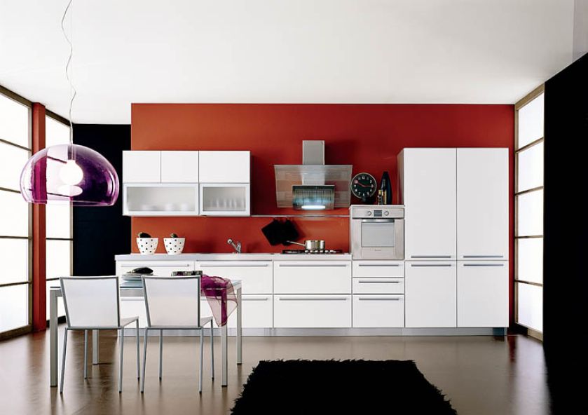 Kuchnia Osaka Bianco może mieć fronty laminowane matowe lub z połyskiem. STUDIO ITALIA