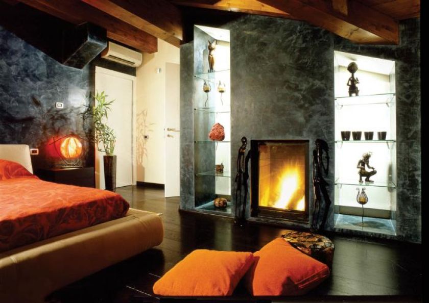 Palenisko Lumo ma wysokość 80 cm i można je zamontować bezpośrednio w podłodze lub podwiesić. Cena - od 15