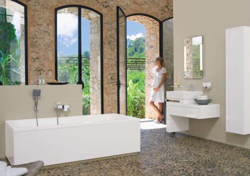 Za akrylową wannę Esprit Home Bath Concept zapłacimy 2891 zł. KLUDI