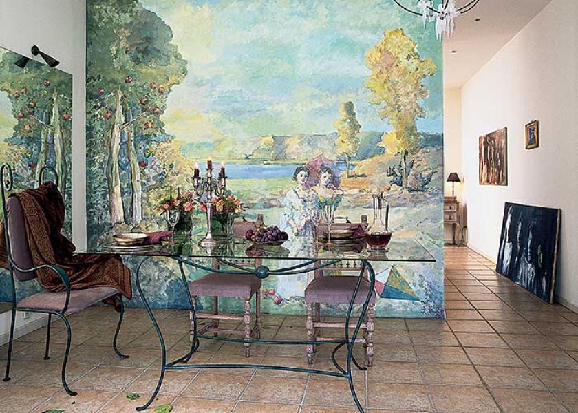 Na ścianie fresk Lecha Ratajczyka, nieżyjącego już znanego poznańskiego malarza.