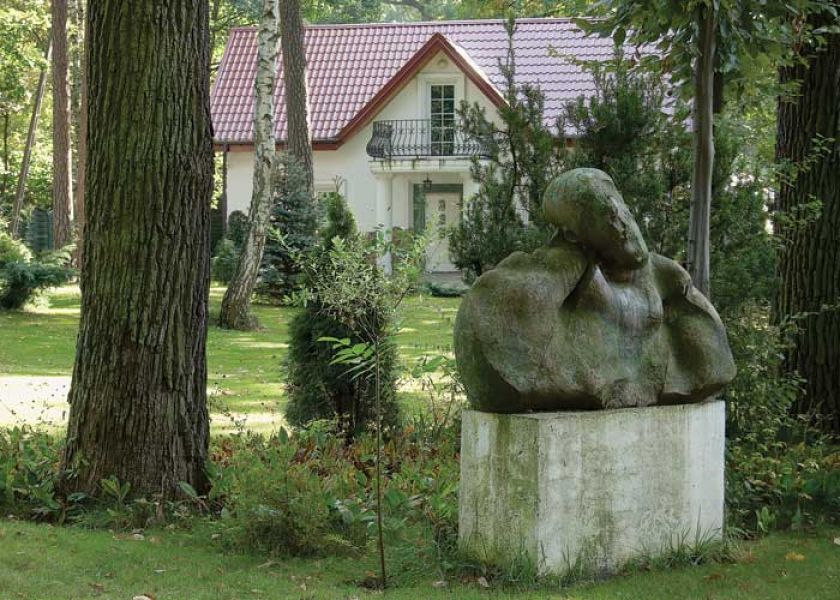 Ogród z rzeźbami Adama Myjaka