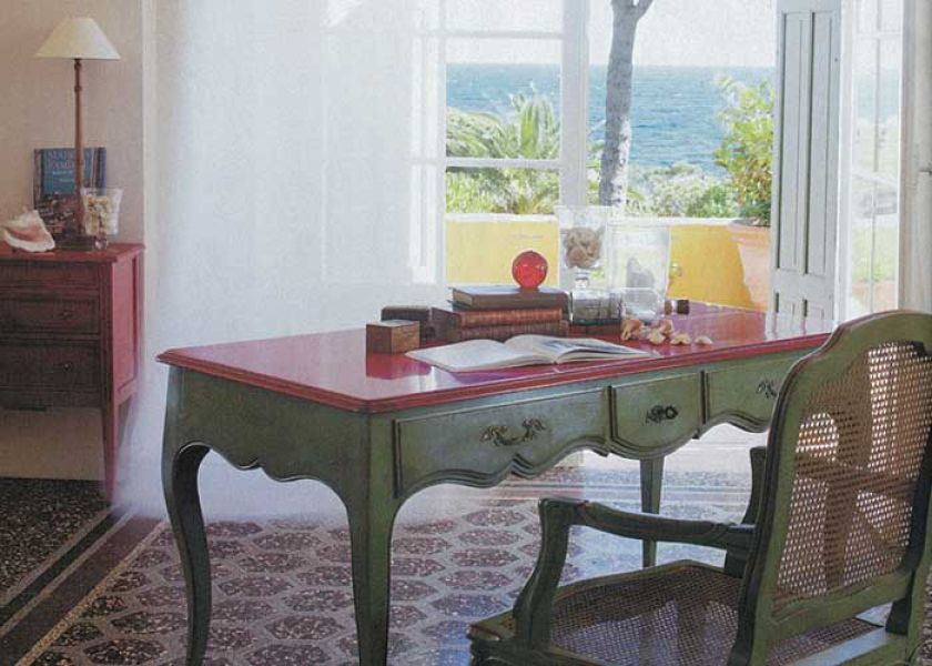 Twórców tego gabinetu zainspirowała skąpana w słońcu i ciepłych barwach francuska Prowansja. Meble można zamówić