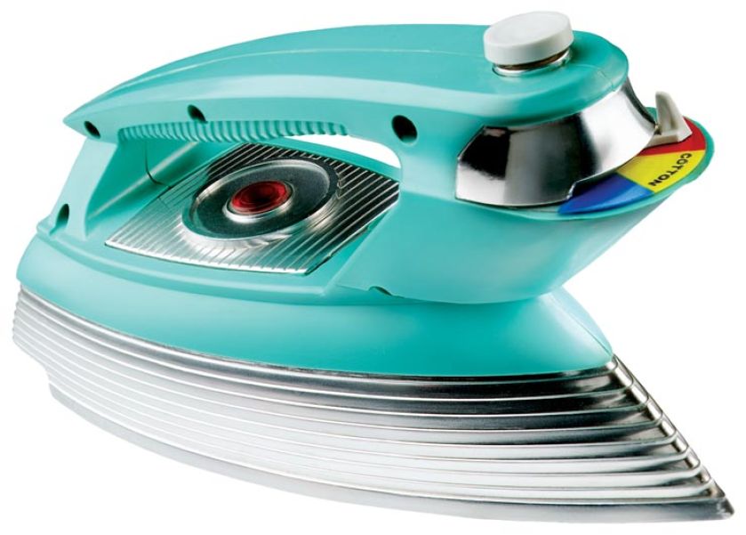 Żelazko elektryczne w nowoczesnym kształcie, fot. Flash Press Media