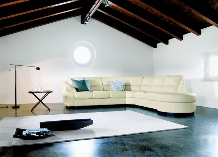 Kanapa firmy STUDIO ITALIA. Kanapa, która rozleniwia