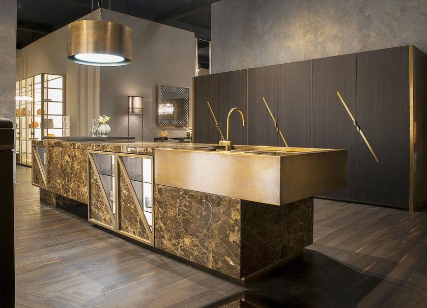 AIDA, dizajnerska wyspa z tureckiego marmuru i metalu, podświetlane lustrzane szafki, projekt: Studio Viganò, SCIC