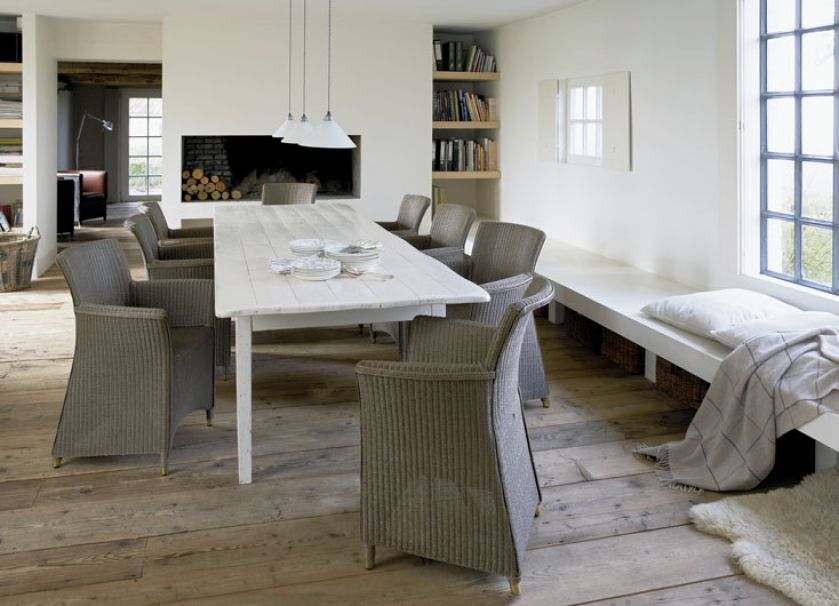 Wiklinowe fotele-krzesła od DECOLOR.