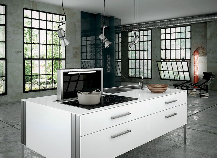 Minimalistyczne urządzona kuchnia z nowoczesnym sprzętem agd.