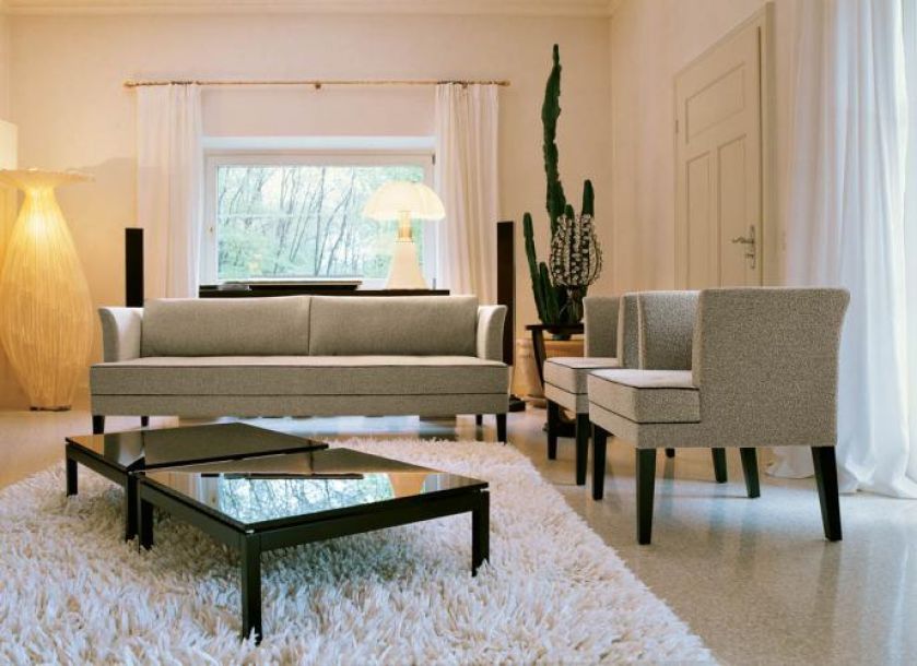 Słynąca z krzeseł i stołów firma Tonon uzupełniła swoją kolekcję o sofy Lord Gerrit projektu Gabriela Raiblego. Cena -