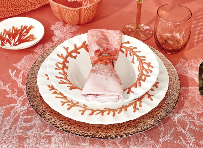 Uczta na świeżym powietrzu: zobacz aranżacje stołów