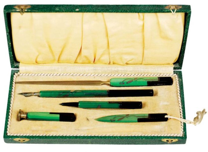 Podróżny komplet przyborów do pisania, jest tu też nożyk do papieru, Niemcy, lata 20-30 XX w., REMPEX.