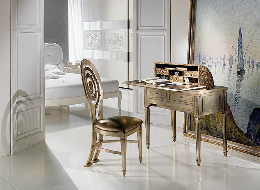 Ludwikowski sekretarzyk marki Carpanelli. PATT MEBEL