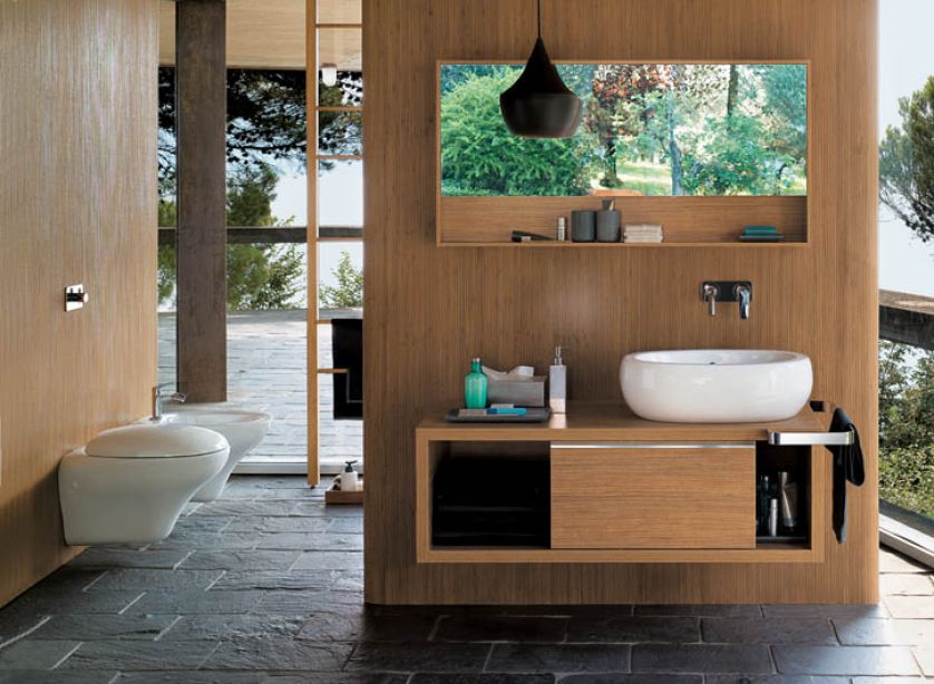 Seria Ovum zaprojektowana przez Antonia Citterio. Szafka pod umywalkę z relingiem kosztuje 2620 zł, szafka