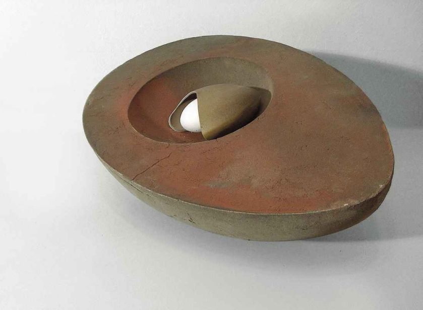 Ważny jest szczegół: minimalistyczne rzeźby Katarzyny Handzlik