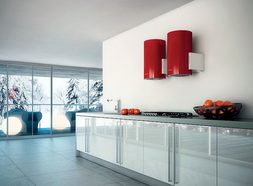 Minimalistyczne urządzona kuchnia z nowoczesnym sprzętem agd.