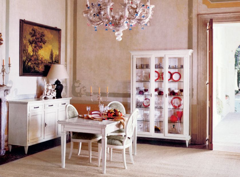 Kolekcja Glamour. TONIN CASA. Witryny i serwantki