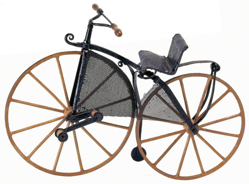 Damka Boneshaker z drewnianymi kołami, z 1870 r. Fot. Forum