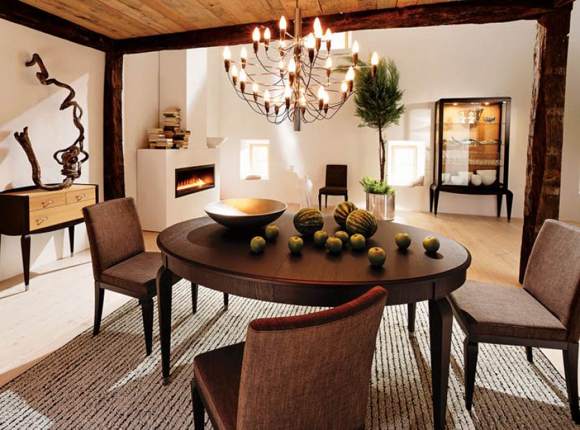 Ten żyrandol do złudzenia przypomina jemiołę, Aranżacja SELVA.