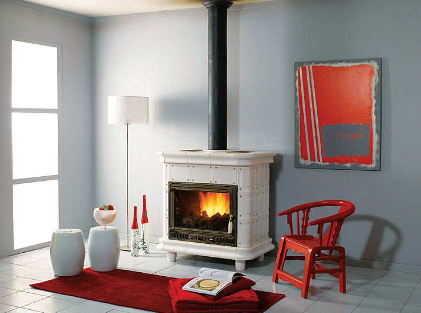 3. Kaflowy kominek Constance na drewno, miro-les foyers