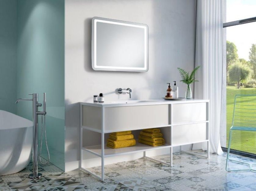 Personalizowane lustra LED, czyli technologia szyta na miarę