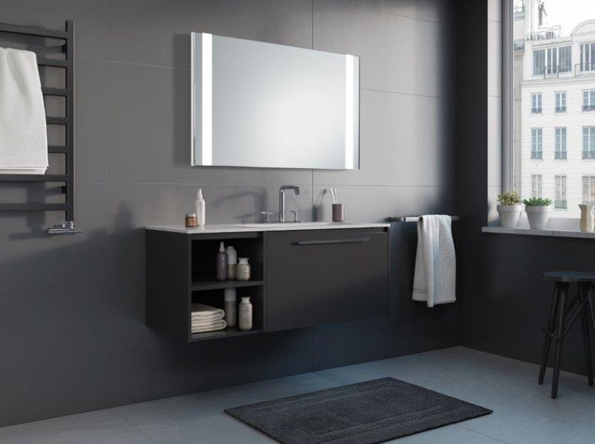 Personalizowane lustra LED, czyli technologia szyta na miarę